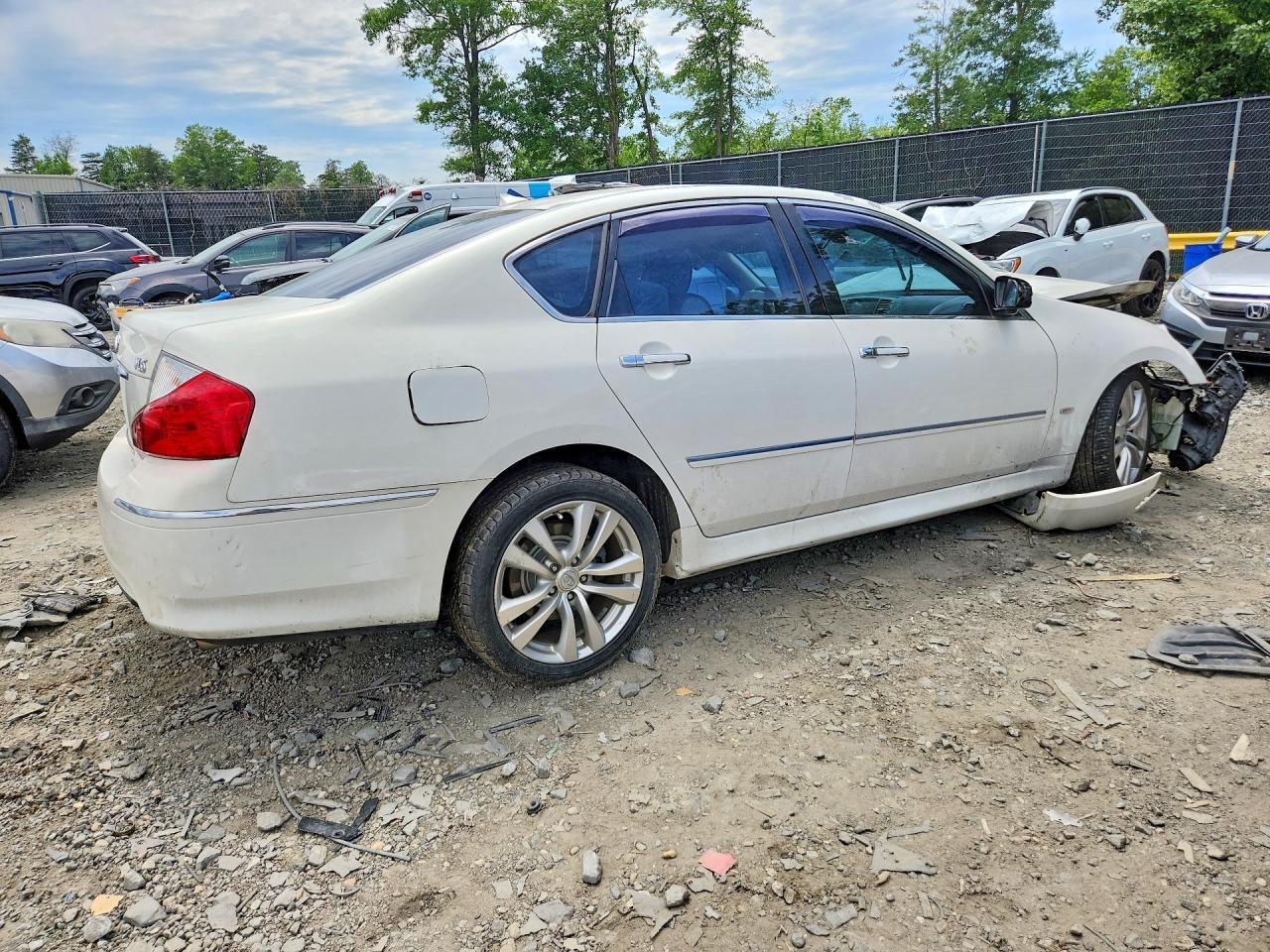 2008 Infiniti M35 Base - Image 3