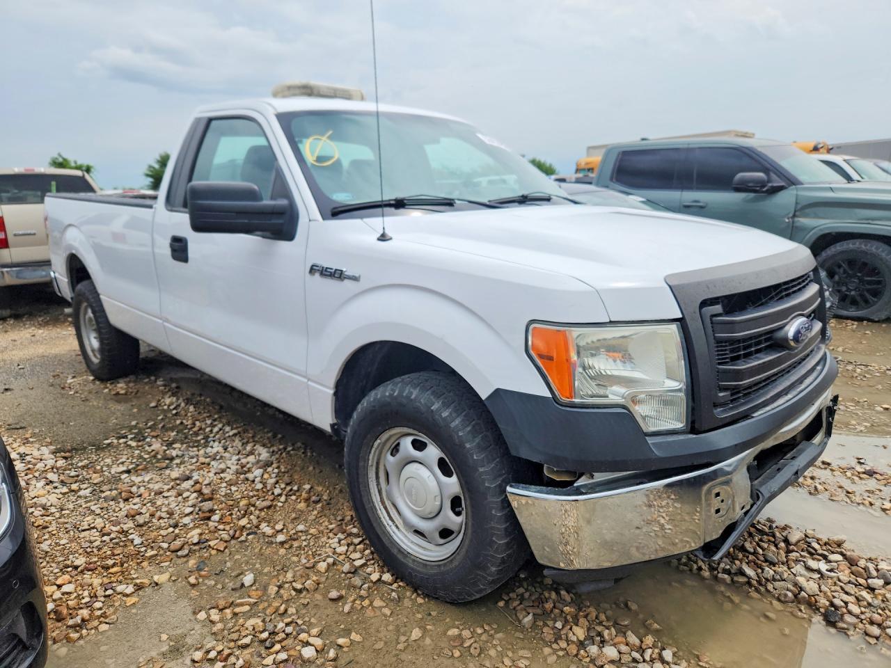 2014 Ford F150 - Фото 4