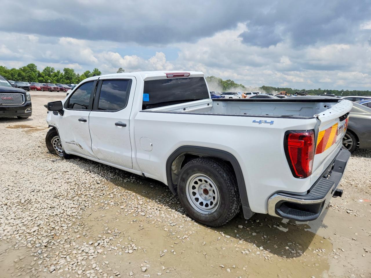 2024 GMC Sierra K1500 - Фото 2