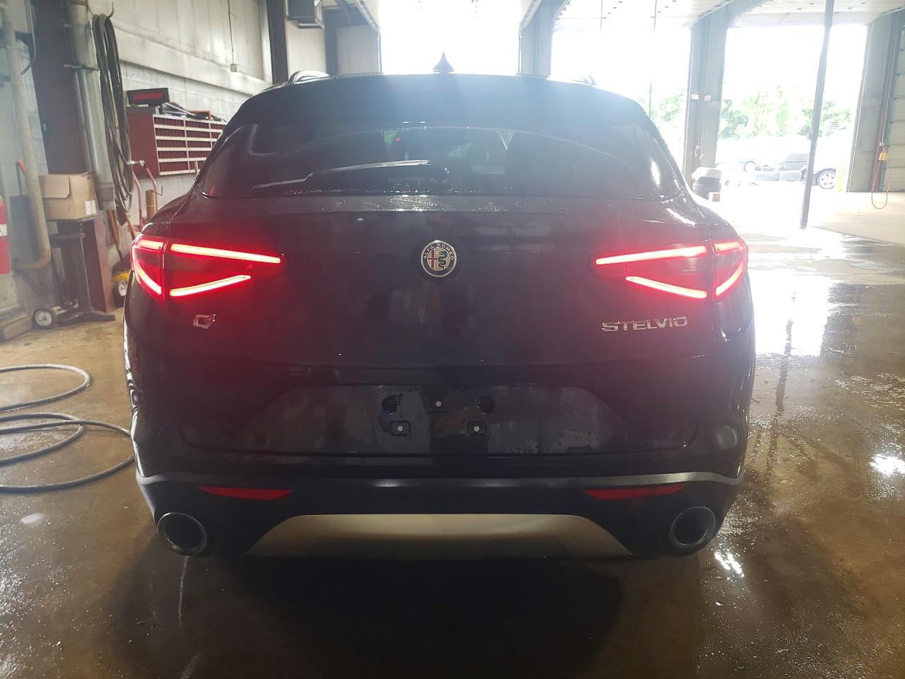 2018 Alfa Romeo Stelvio Sport - Фото 6
