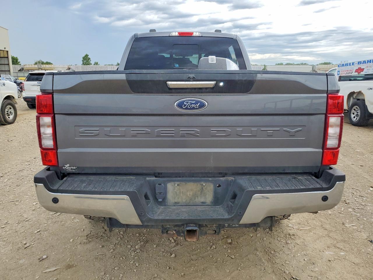2021 Ford F250 Super Duty - Фото 6