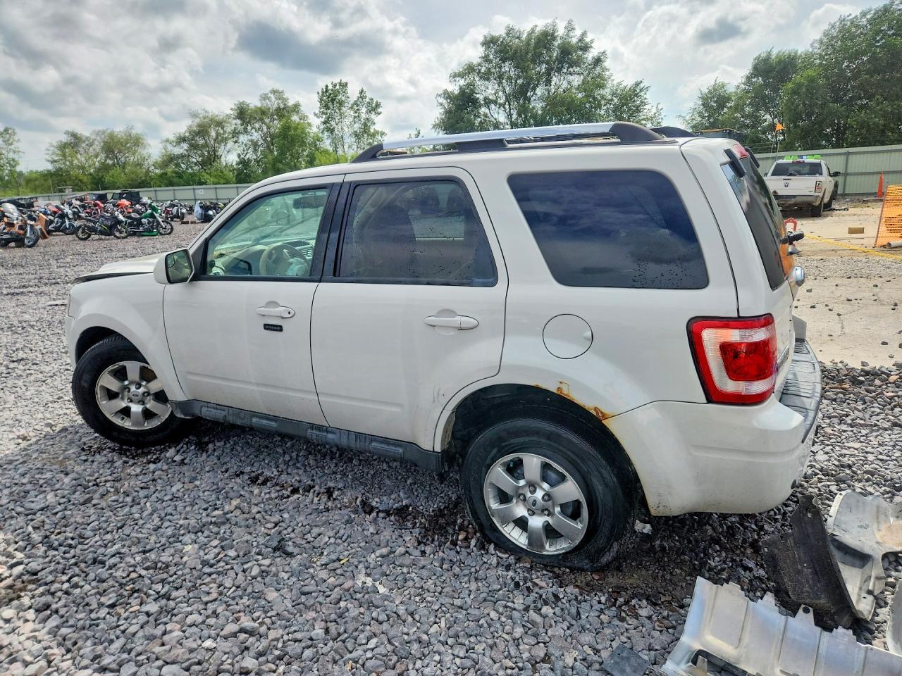 2012 Ford Escape Limited - Фото 2