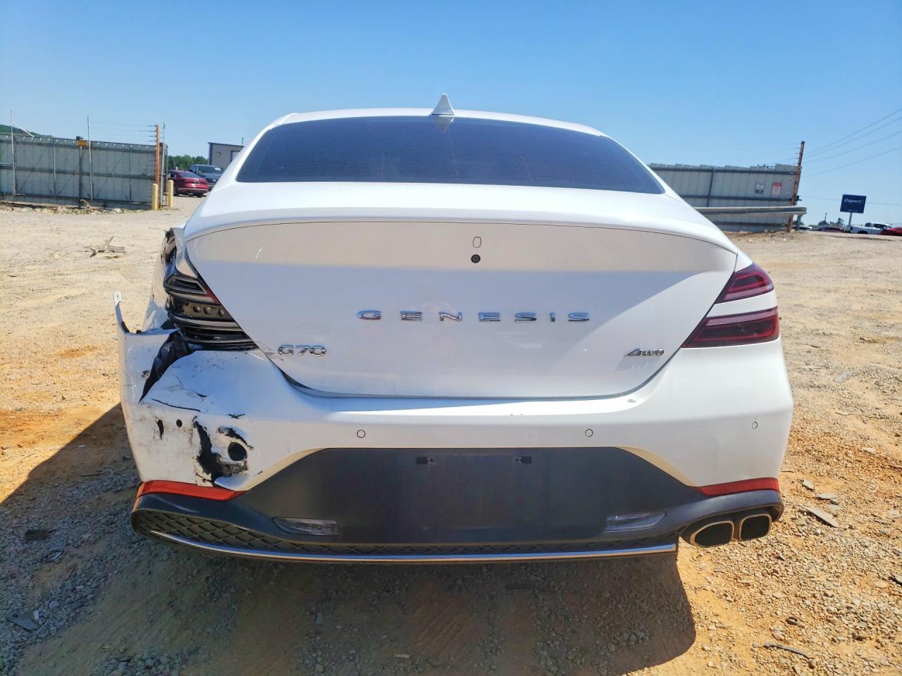 2022 Genesis G70 2.0T - Фото 6