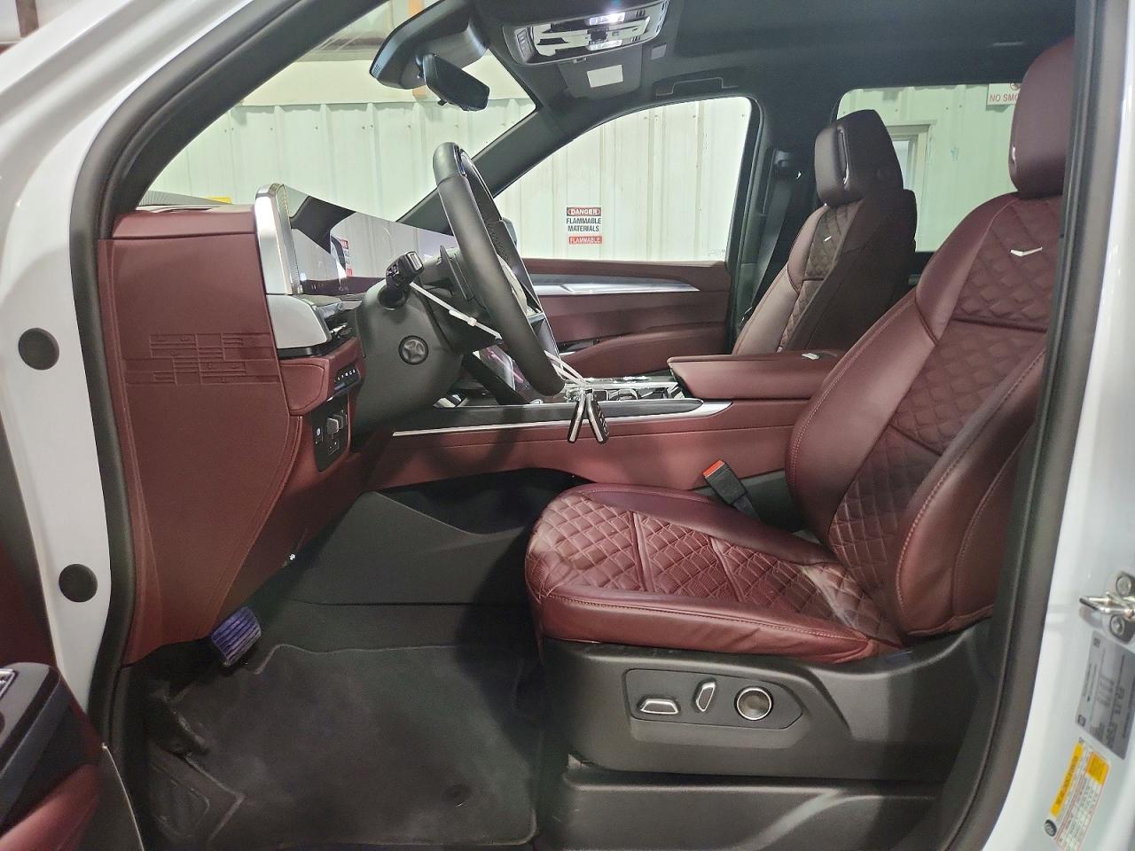 2026 Cadillac Escalade Sport - Image 7