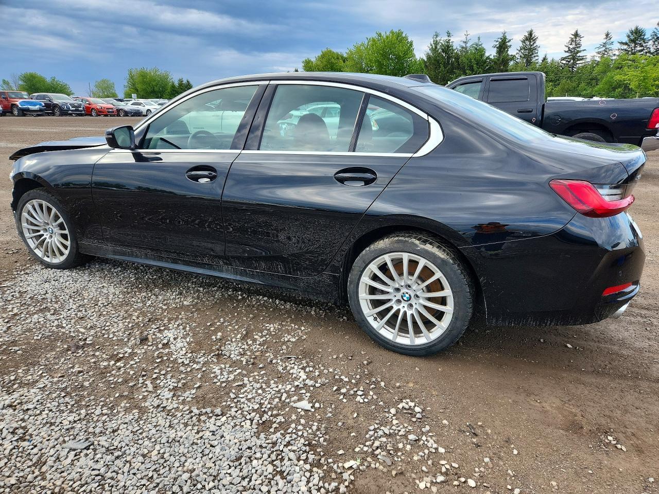 2024 BMW 330Xi - Image 2