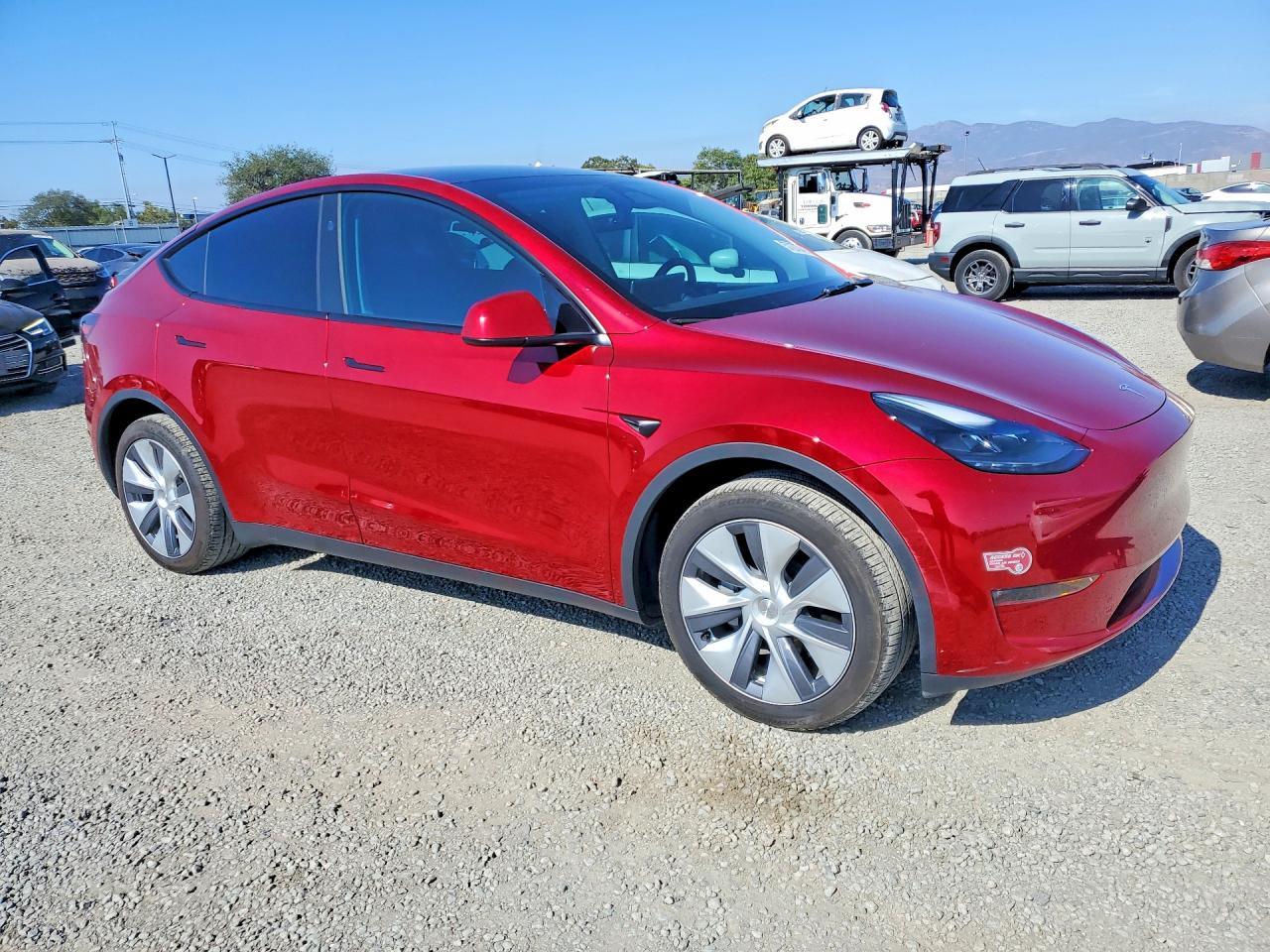 2024 Tesla Model Y - Фото 4