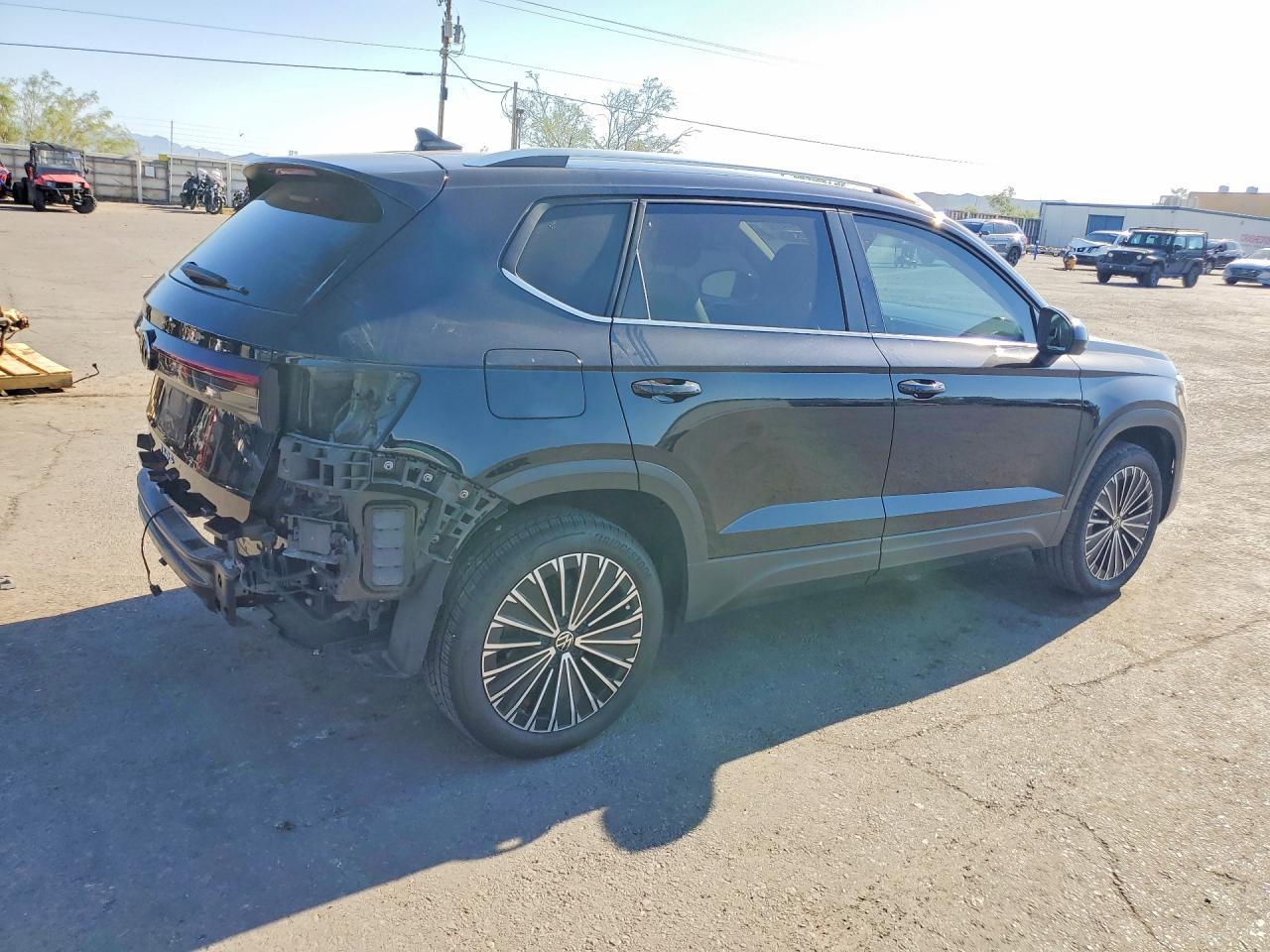 2025 Volkswagen Taos Se - Фото 3