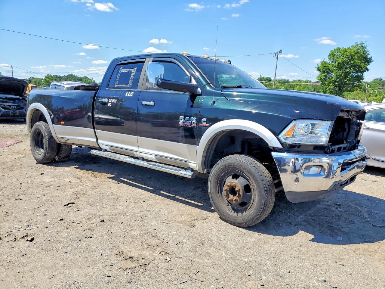2015 Ram 3500 Laramie 4Wd 6.7L 6C Tdsl - Image 4