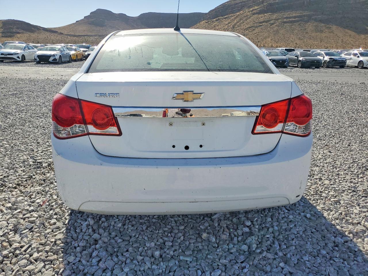 2012 Chevrolet Cruze Ls - Image 6