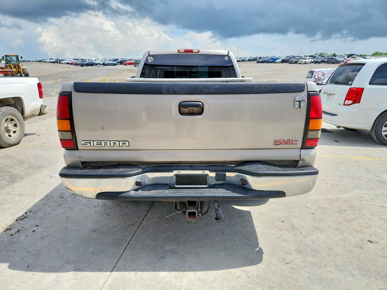 2004 GMC New Sierra C1500 - Фото 6