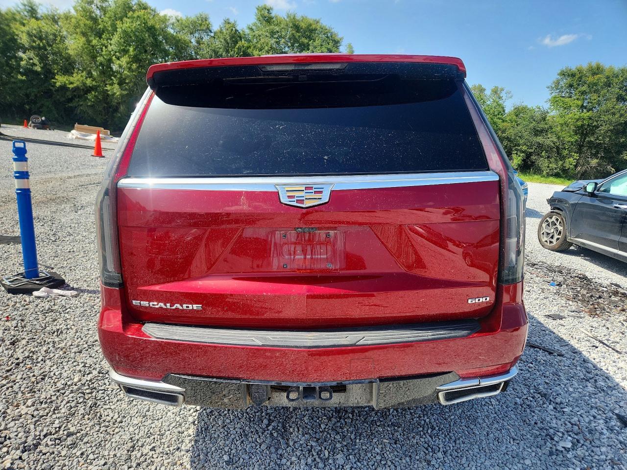 2024 Cadillac Escalade Premium Luxury - Image 6
