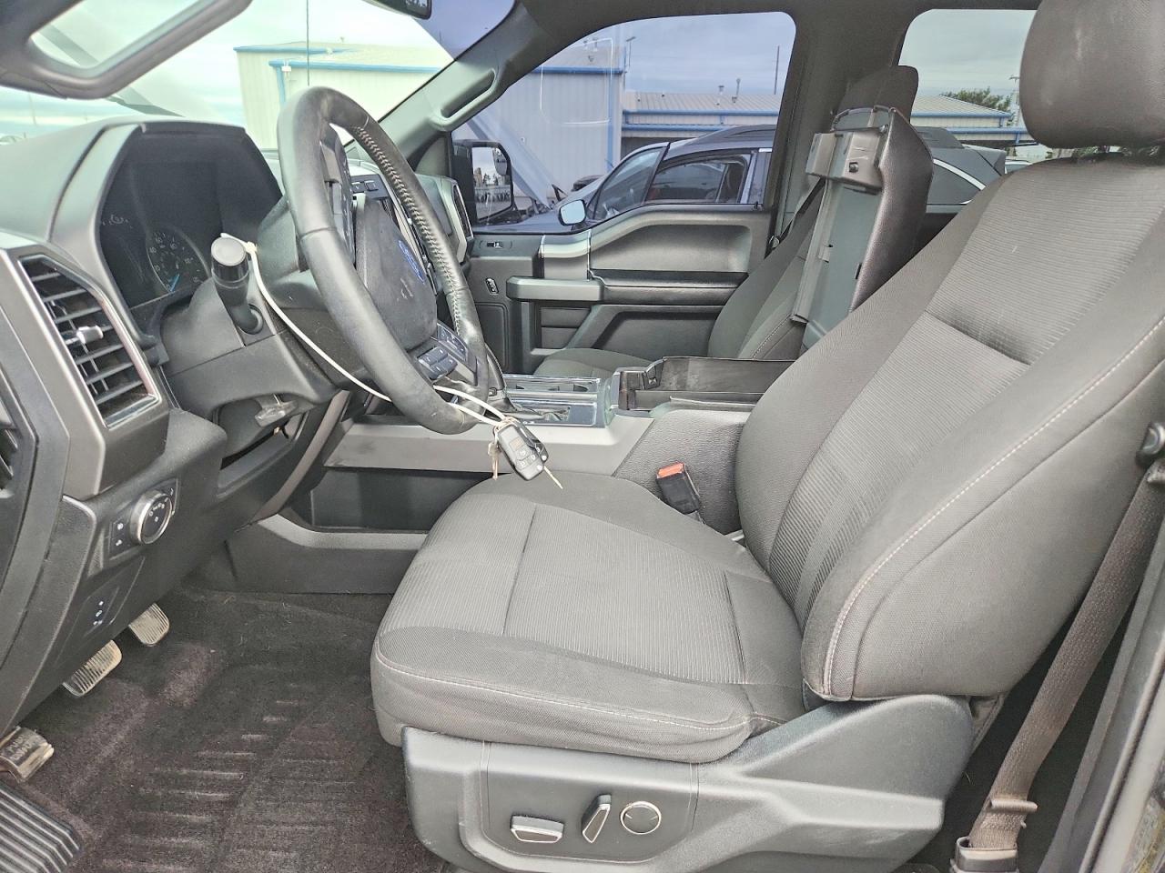 2017 Ford F150 Supercrew - Фото 6
