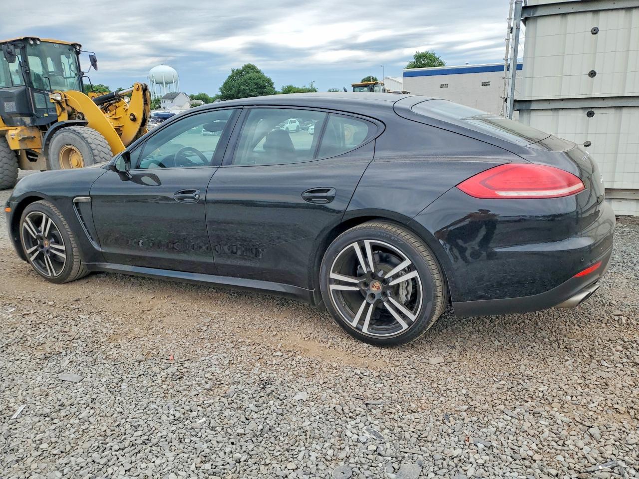 2014 Porsche Panamera S - Фото 2