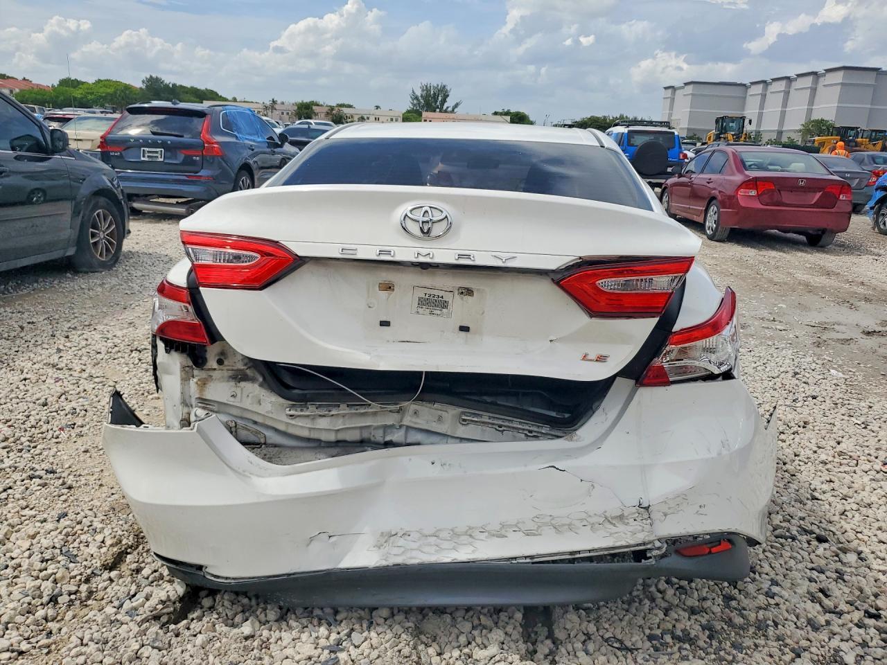 2018 Toyota Camry Ce - Фото 6