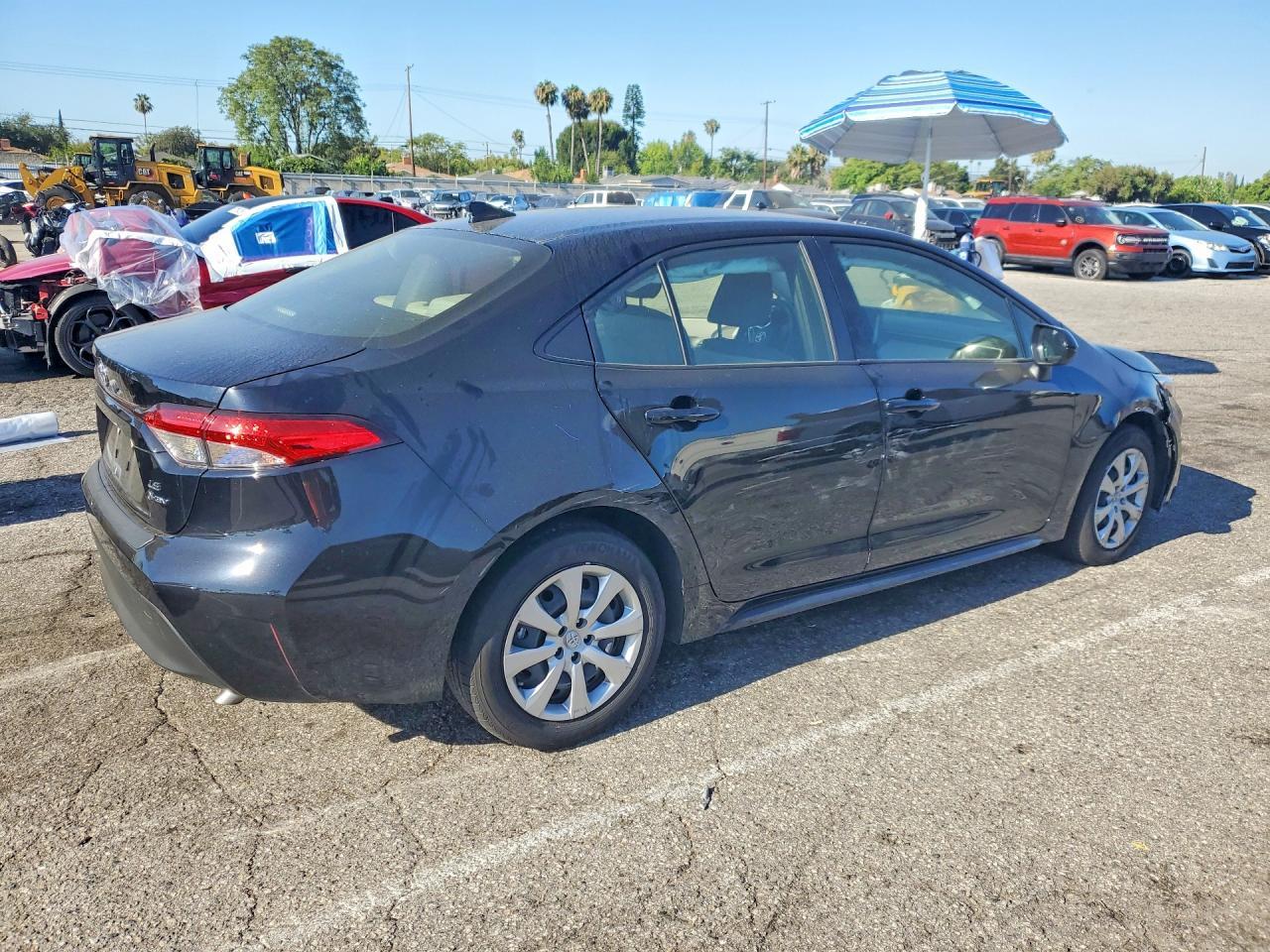 2025 Toyota Corolla Hybrid Le - Image 3