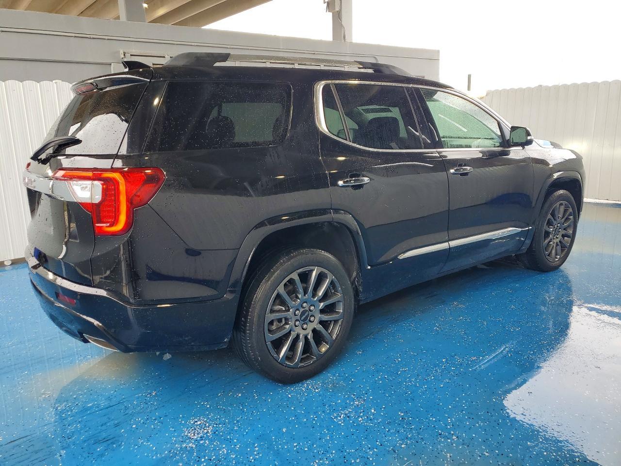 2022 GMC Acadia Denali - Фото 3