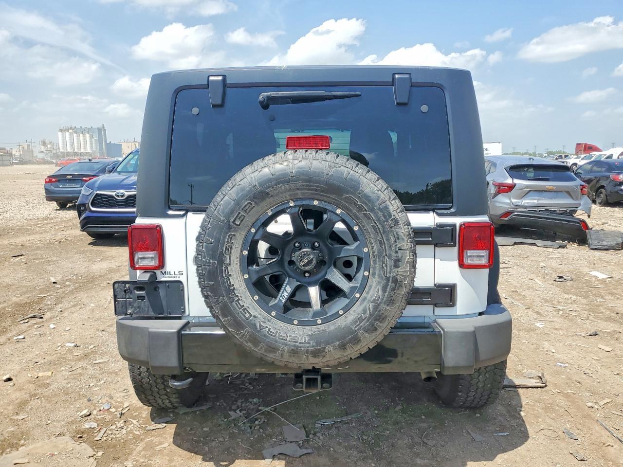 2015 Jeep Wrangler Sport - Image 6