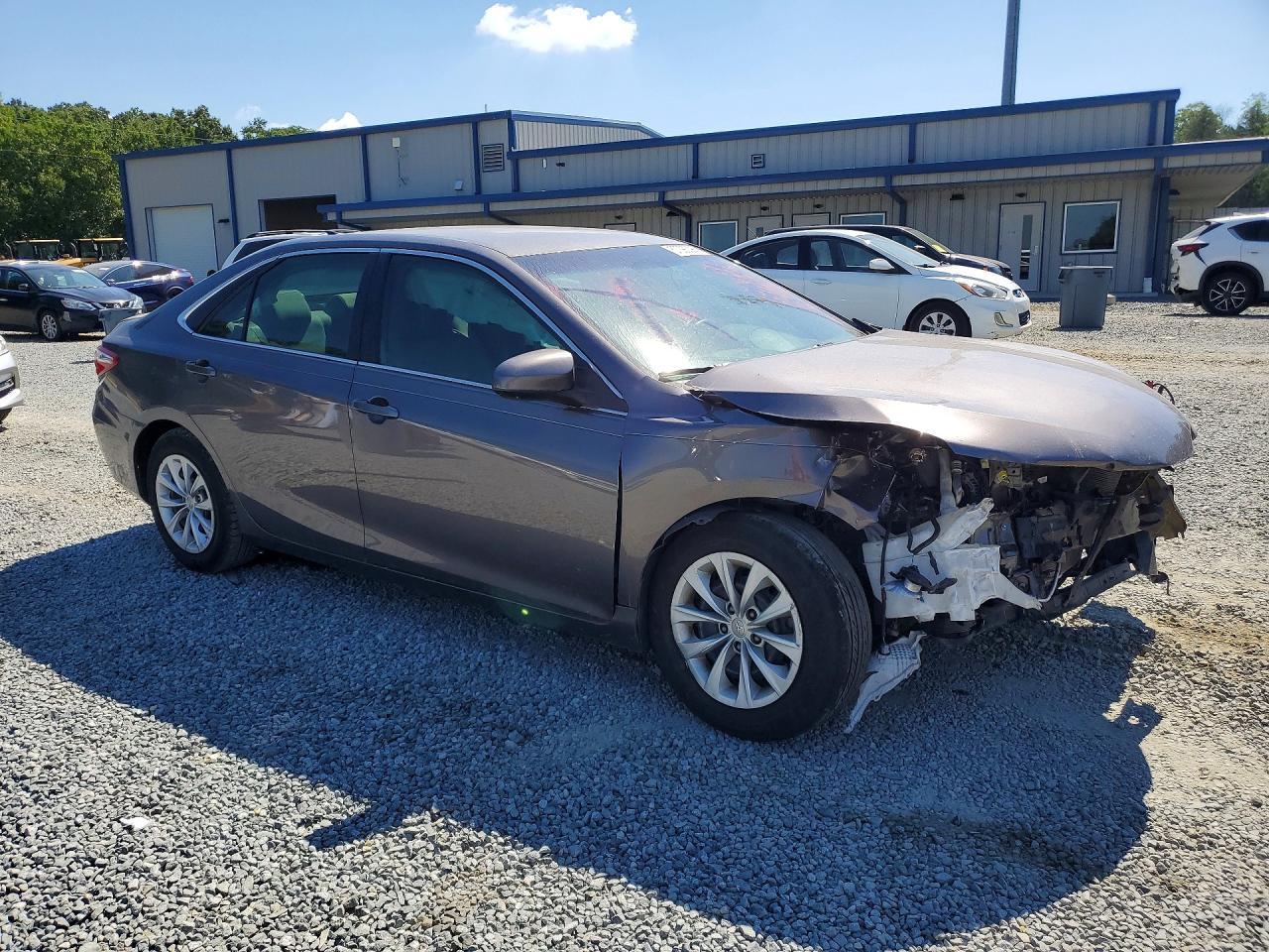 2015 Toyota Camry Le - Фото 4