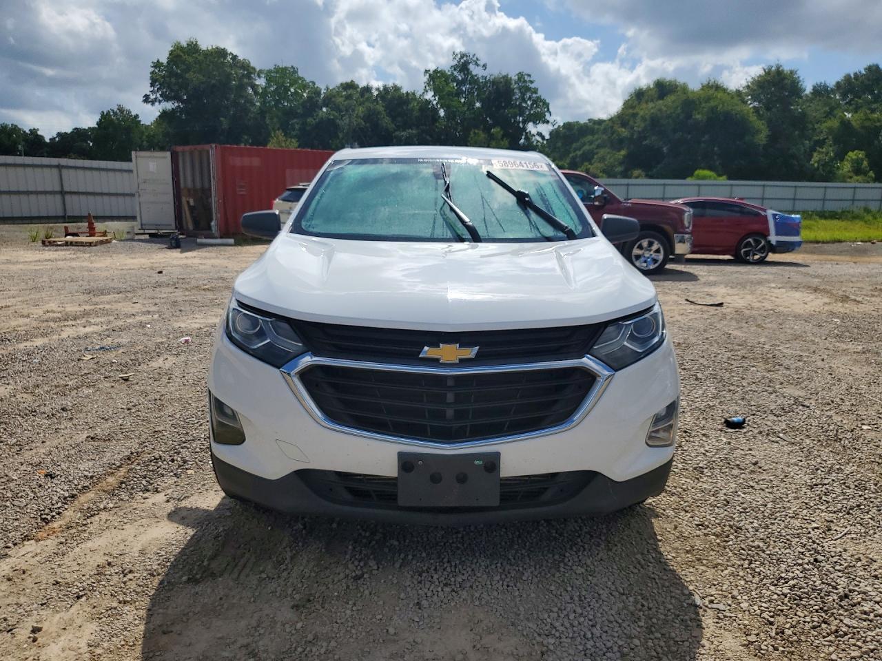 2018 Chevrolet Equinox Ls - Image 5