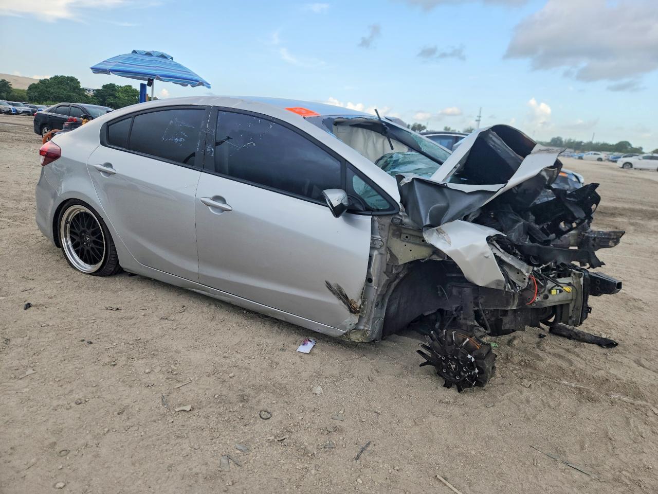 2017 Kia Forte Lx - Фото 4