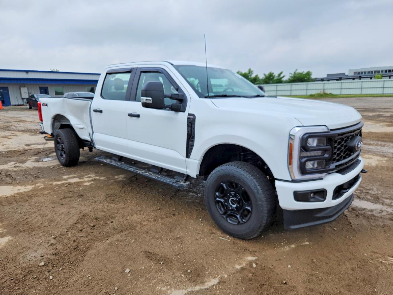 2026 Ford F350 Super Duty - Фото 4