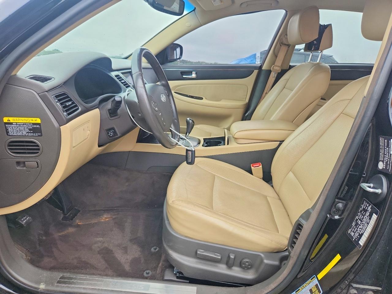 2011 Hyundai Genesis 3.8L - Фото 7