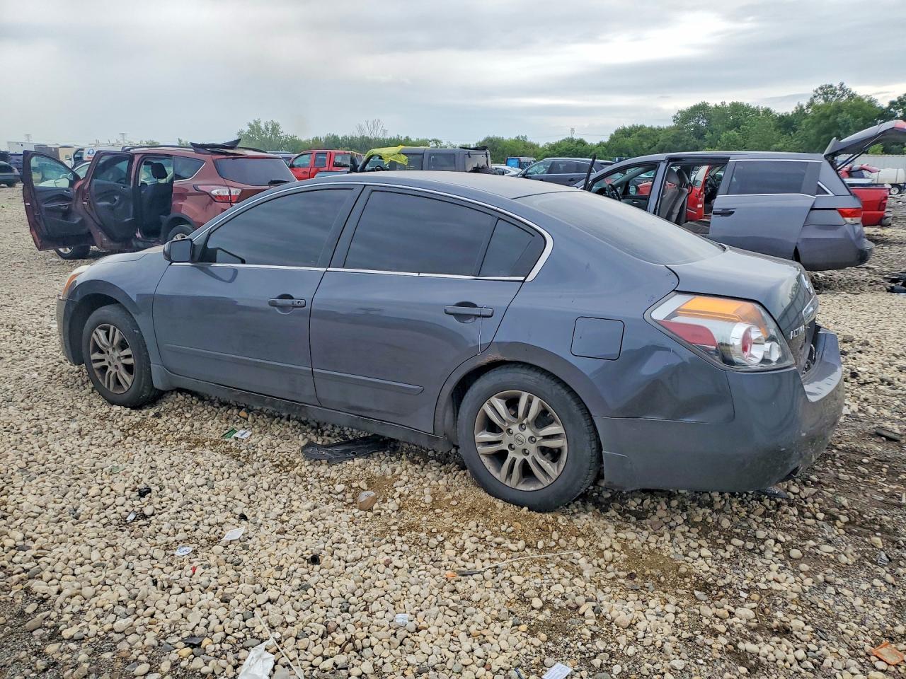 2012 Nissan Altima 2.5 - Фото 2
