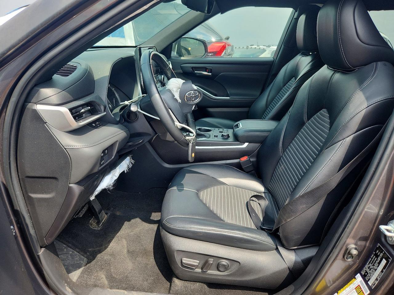 2023 Toyota Highlander Xse - Image 7