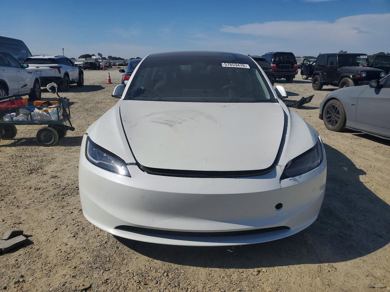 2025 Tesla Model 3 - Фото 5
