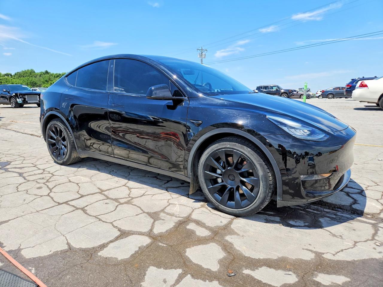 2021 Tesla Model Y - Фото 4
