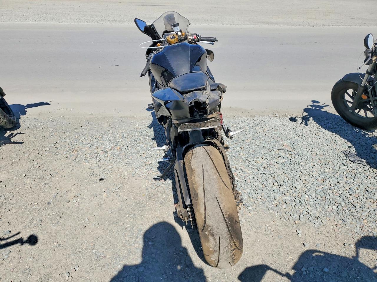 2024 Yamaha Yzfr7 - Фото 4