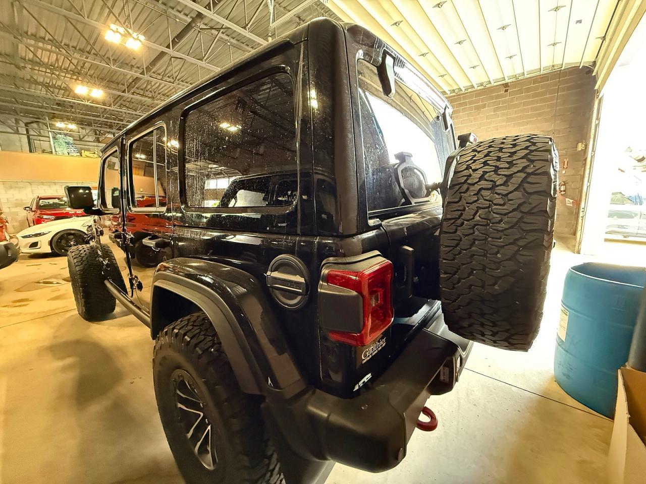 2024 Jeep Wrangler Rubicon - Фото 3