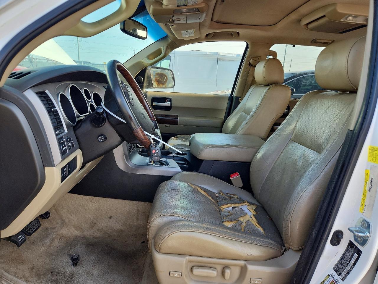 2010 Toyota Sequoia Platinum - Фото 7