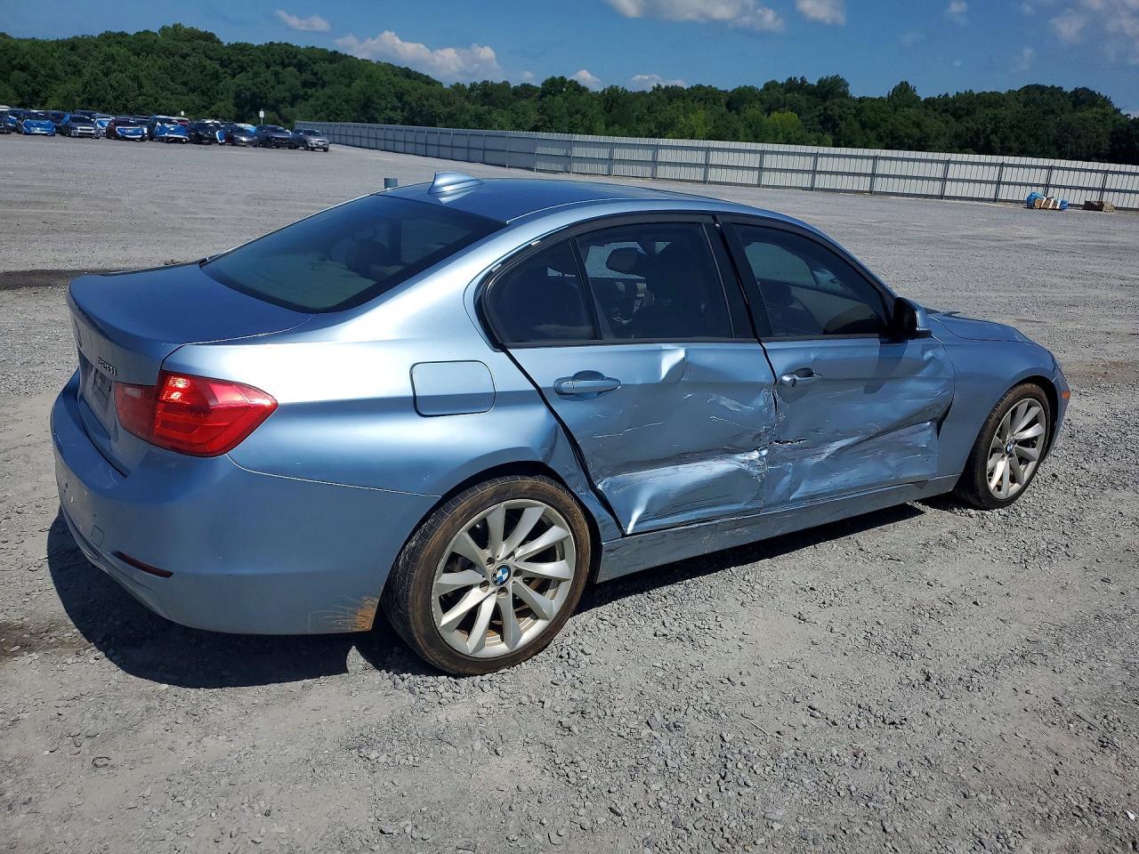 2013 BMW 328 I - Фото 3