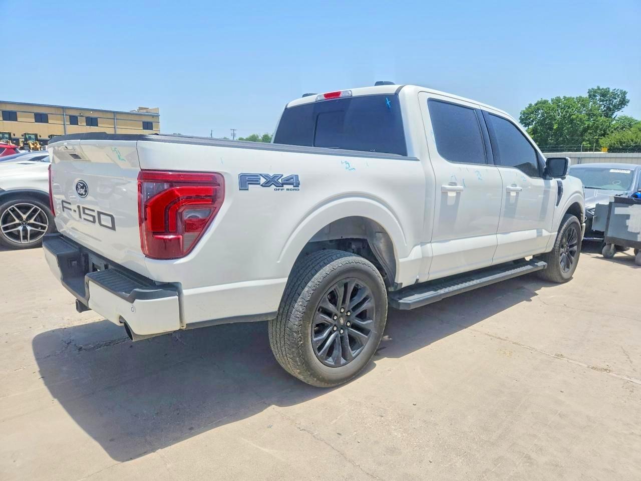 2025 Ford F150 Lariat - Фото 3