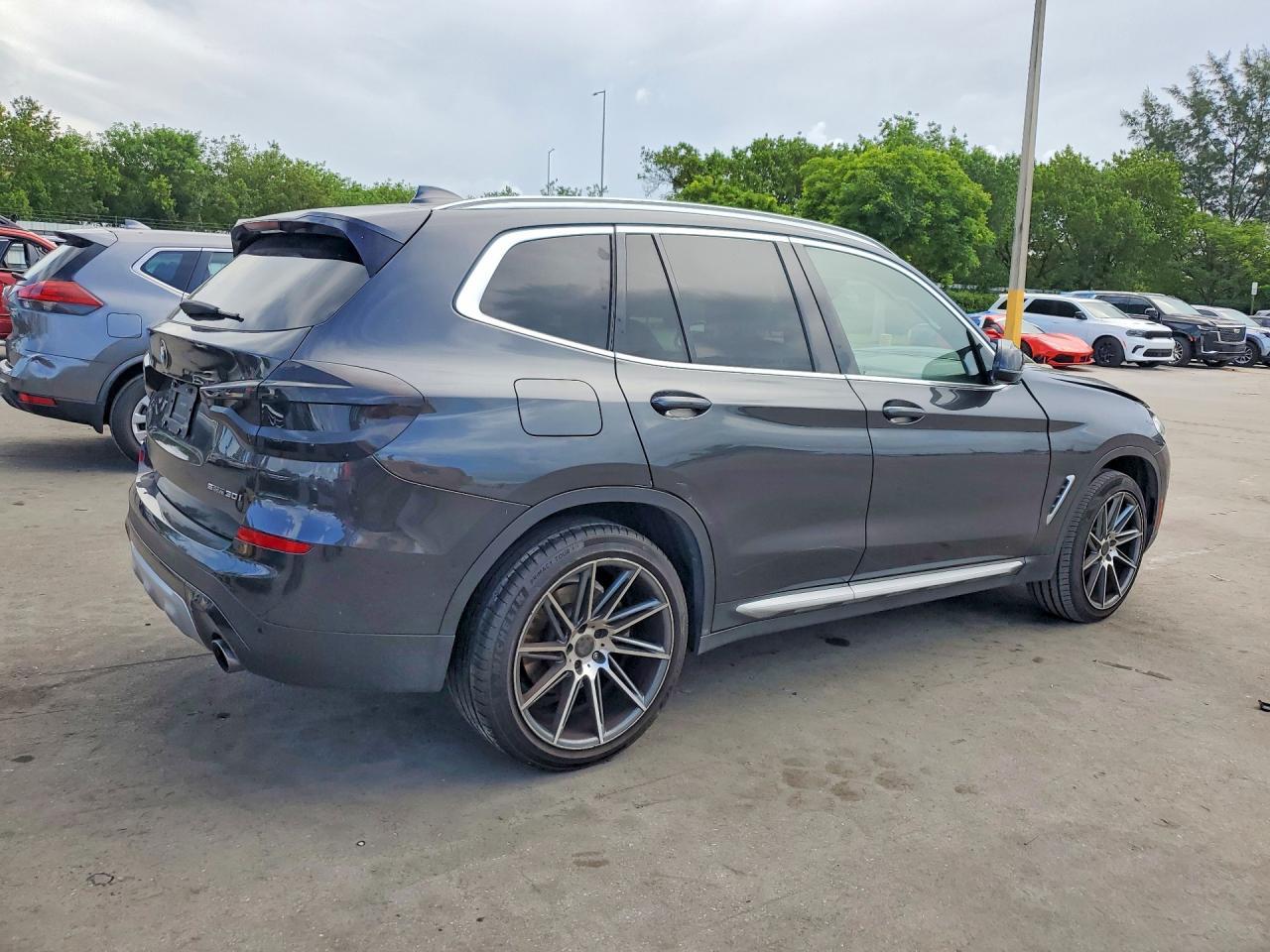2021 BMW X3 Sdrive30I - Фото 3