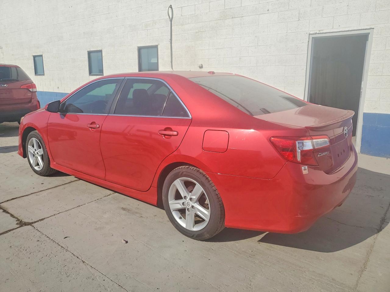 2012 Toyota Camry Se - Фото 2