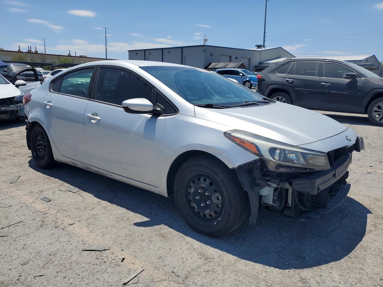 2017 Kia Forte Lx - Image 4