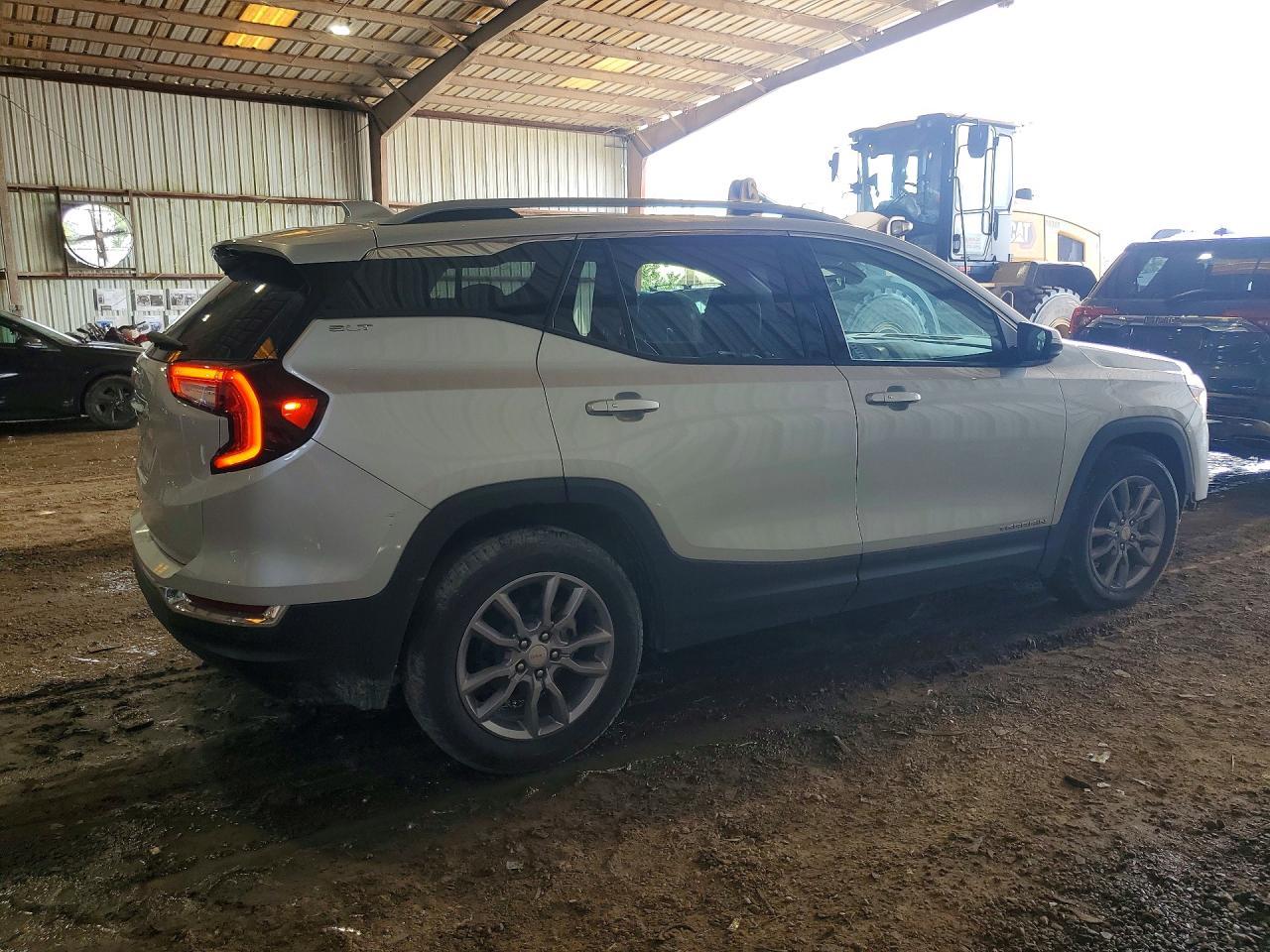 2022 GMC Terrain Slt - Фото 3