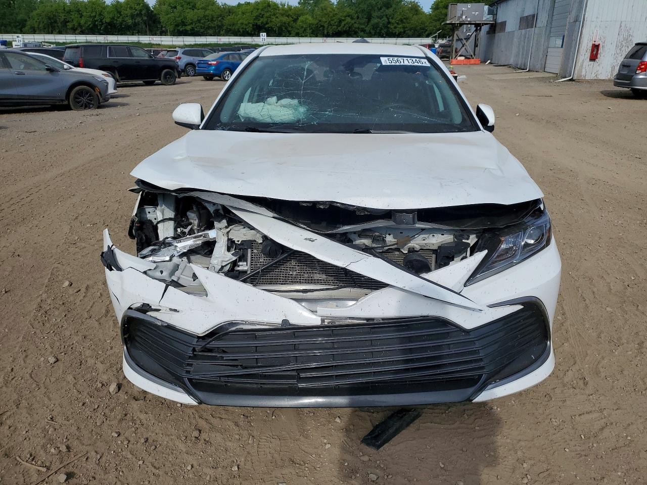 2023 Toyota Camry Le - Image 5