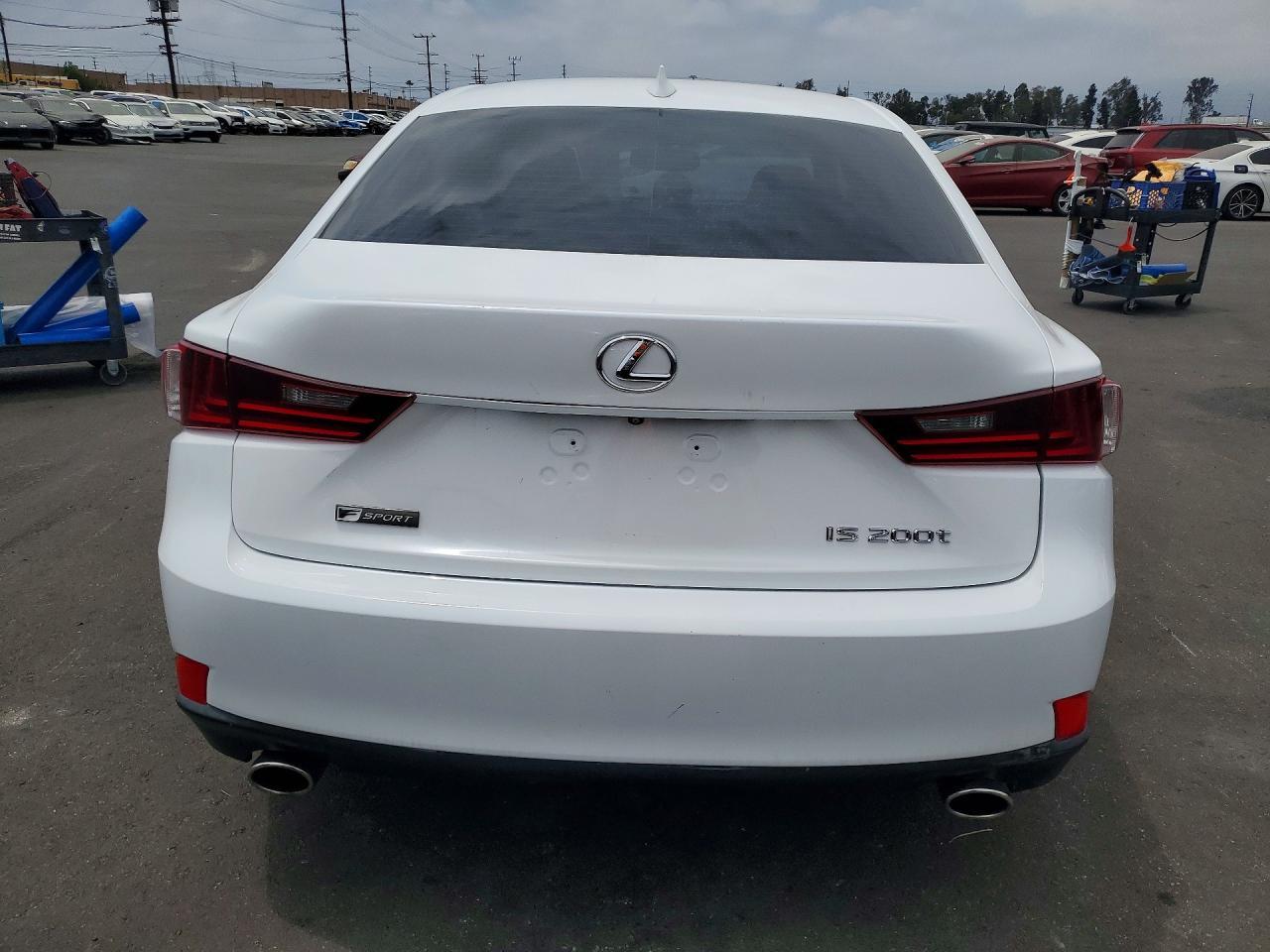 2016 Lexus Is 200T - Image 6