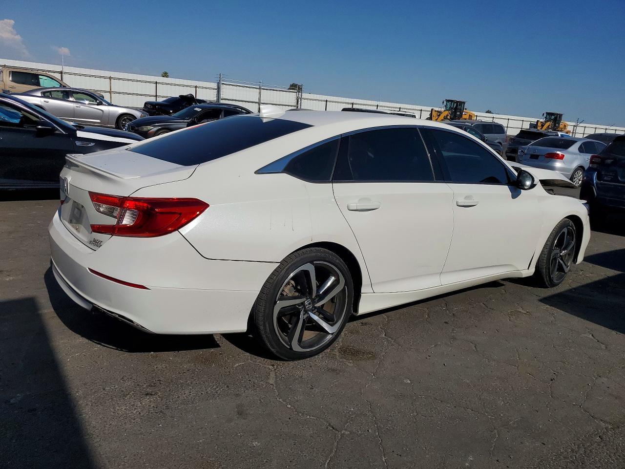 2020 Honda Accord Sport - Image 3
