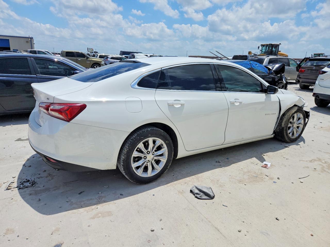 2021 Chevrolet Malibu Lt - Фото 3