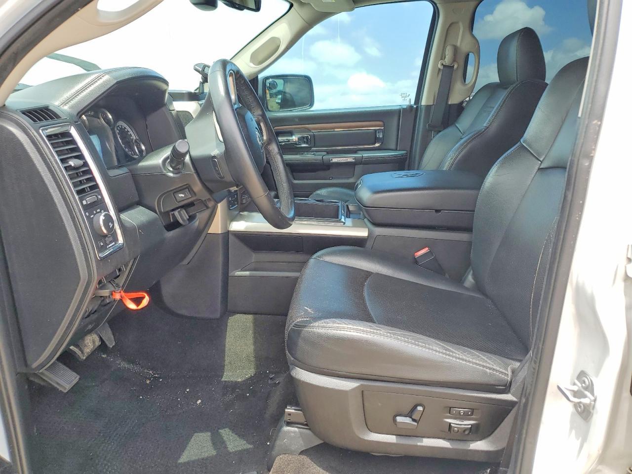 2015 Ram 1500 Laramie - Фото 7