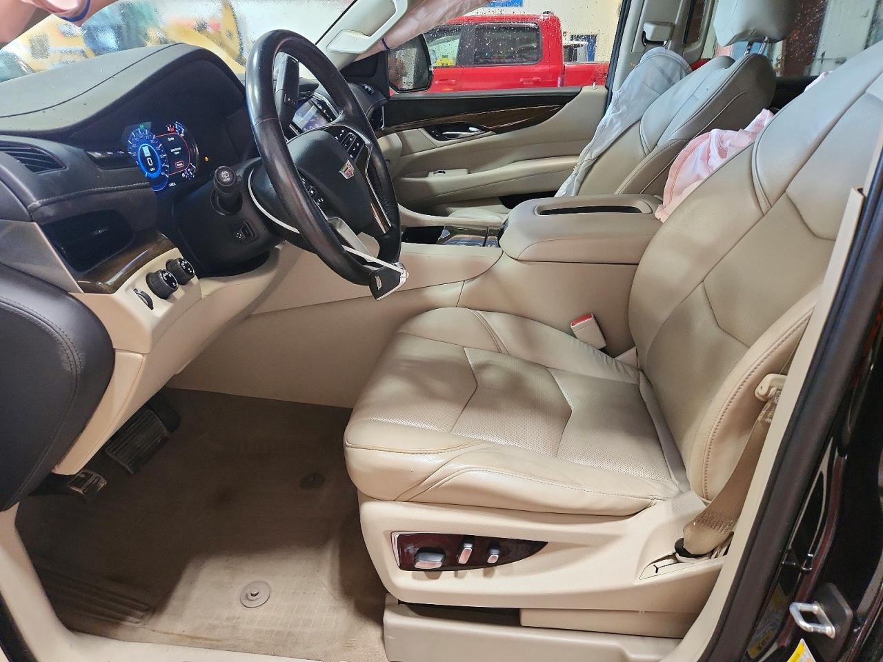 2019 Cadillac Escalade Esv Luxury - Image 7