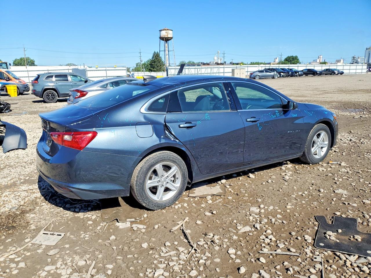 2020 Chevrolet Malibu Ls - Фото 3