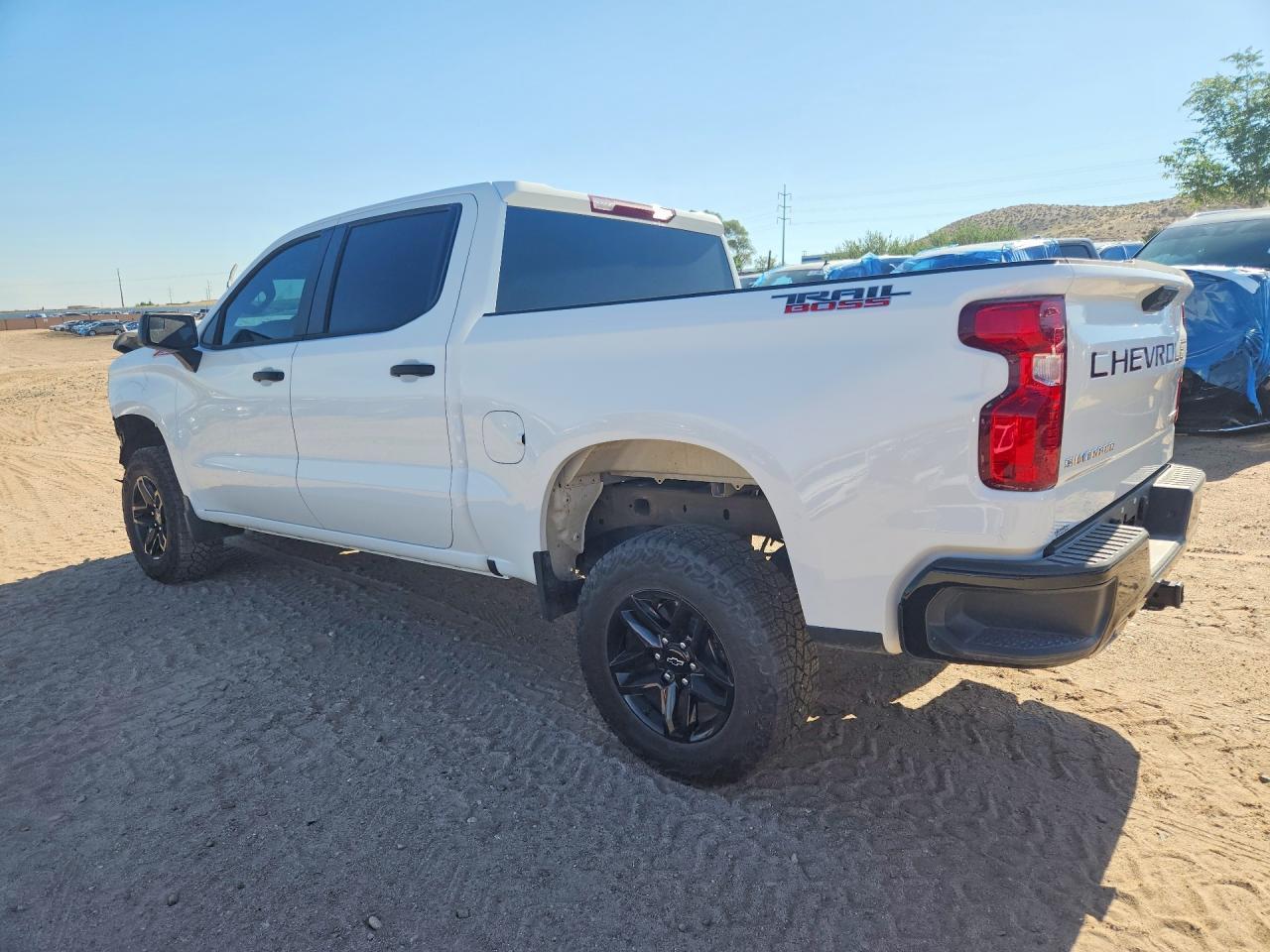 2026 Chevrolet Silverado K1500 Trail Boss Custom - Фото 2