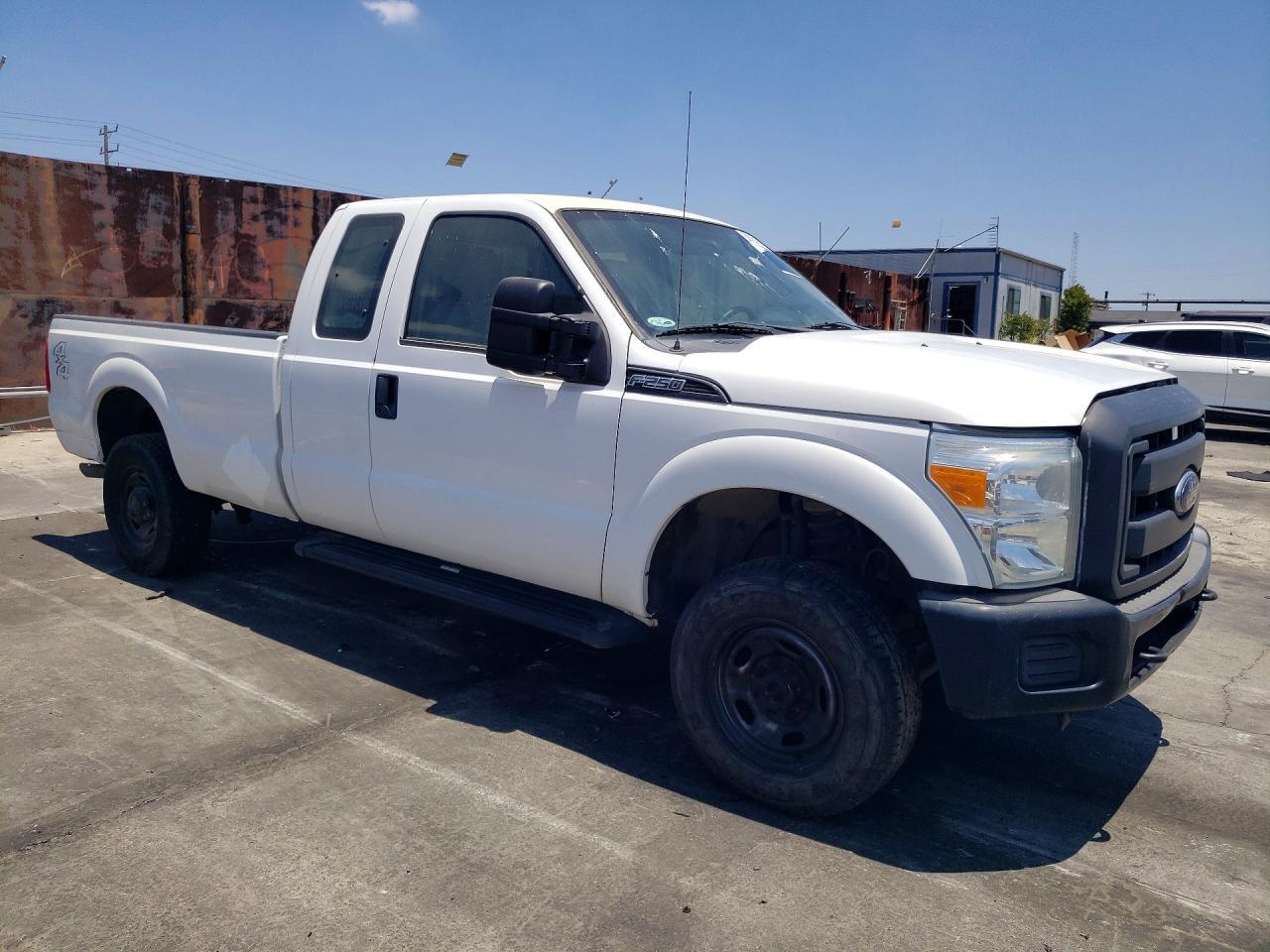 2015 Ford F250 Super Duty - Фото 4