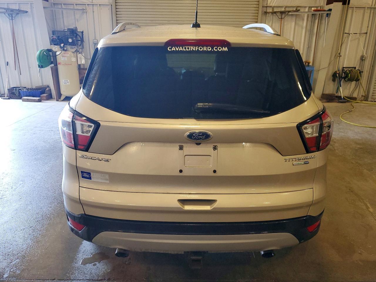 2017 Ford Escape Titanium - Фото 6