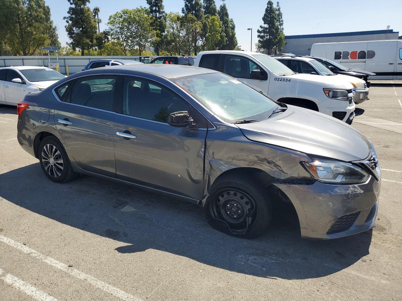 2018 Nissan Sentra S - Фото 4